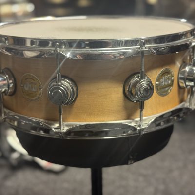 DW Collector’s Solid shell Maple 14”x5” 6890kr