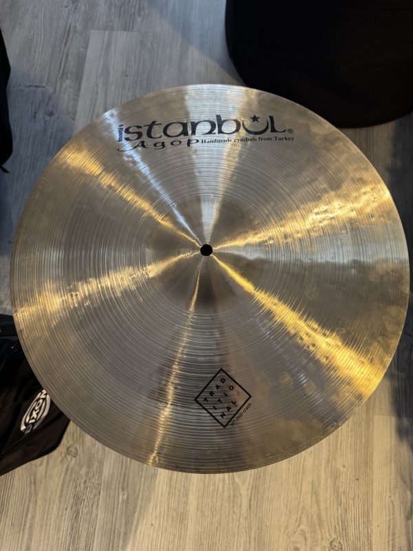 Istanbul AGOP Traditional 18” Thin Crash 1990kr