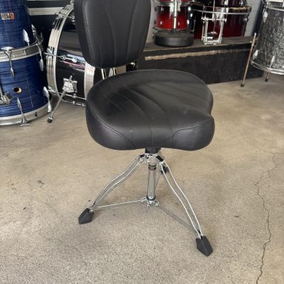Pearl Trumpall med ryggstöd 2090kr