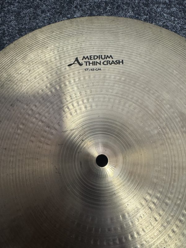 Zildjian A 17” Medium Thin Crash 1690kr - Bild 2