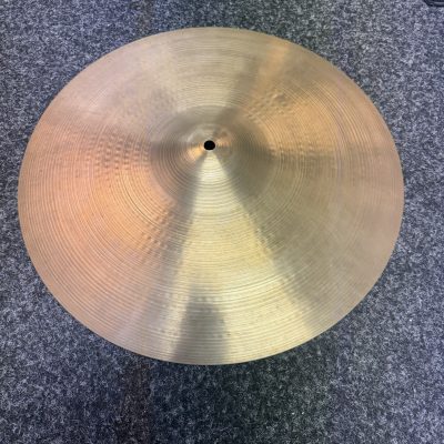 Zildjian A 18” 1432g Vintage 70’s 1990kr