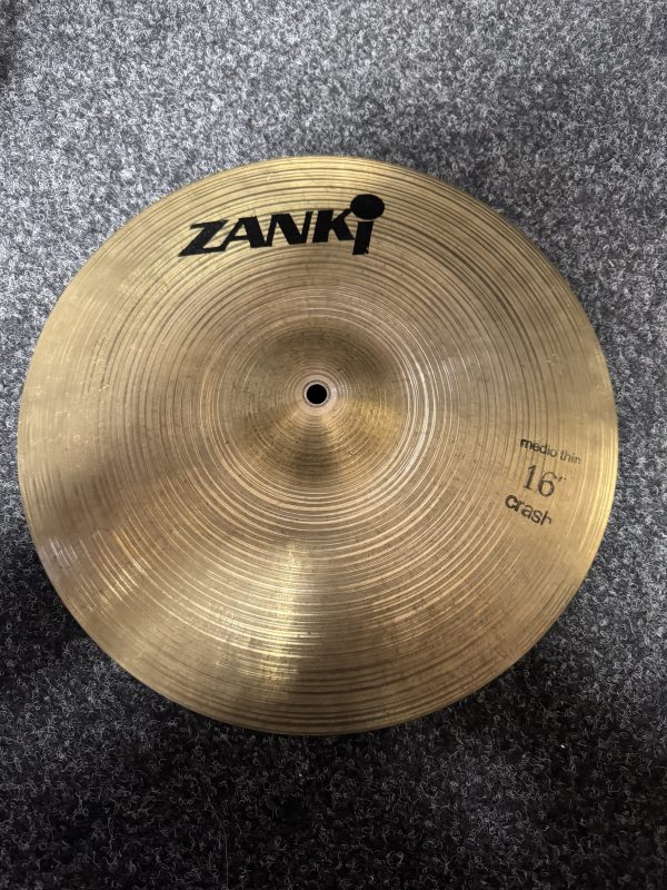 Zanki 16” Medium Thin Crash 690kr