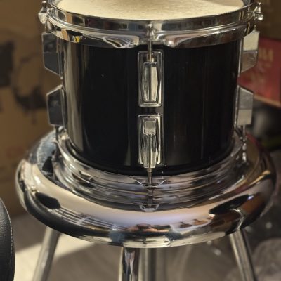 Millenium 8” puka Svart 290kr