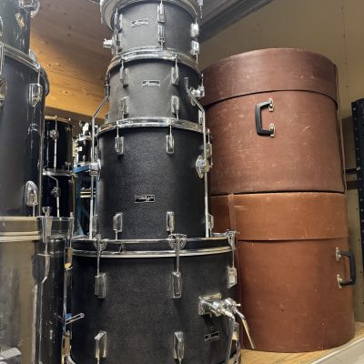 Maxwin 70’s Black Naugahyde 12,13,16,22 + 14”x5” 2490kr