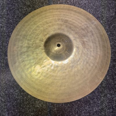 East Pro 16” Crash 990kr