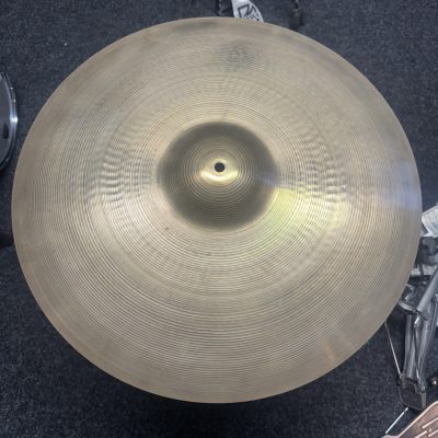 Zildjian A 20” Vintage 60’s 2795g 1890kr