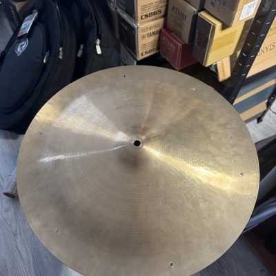Zildjian A 18” Swish Vintage 60’s 1220g 1990kr