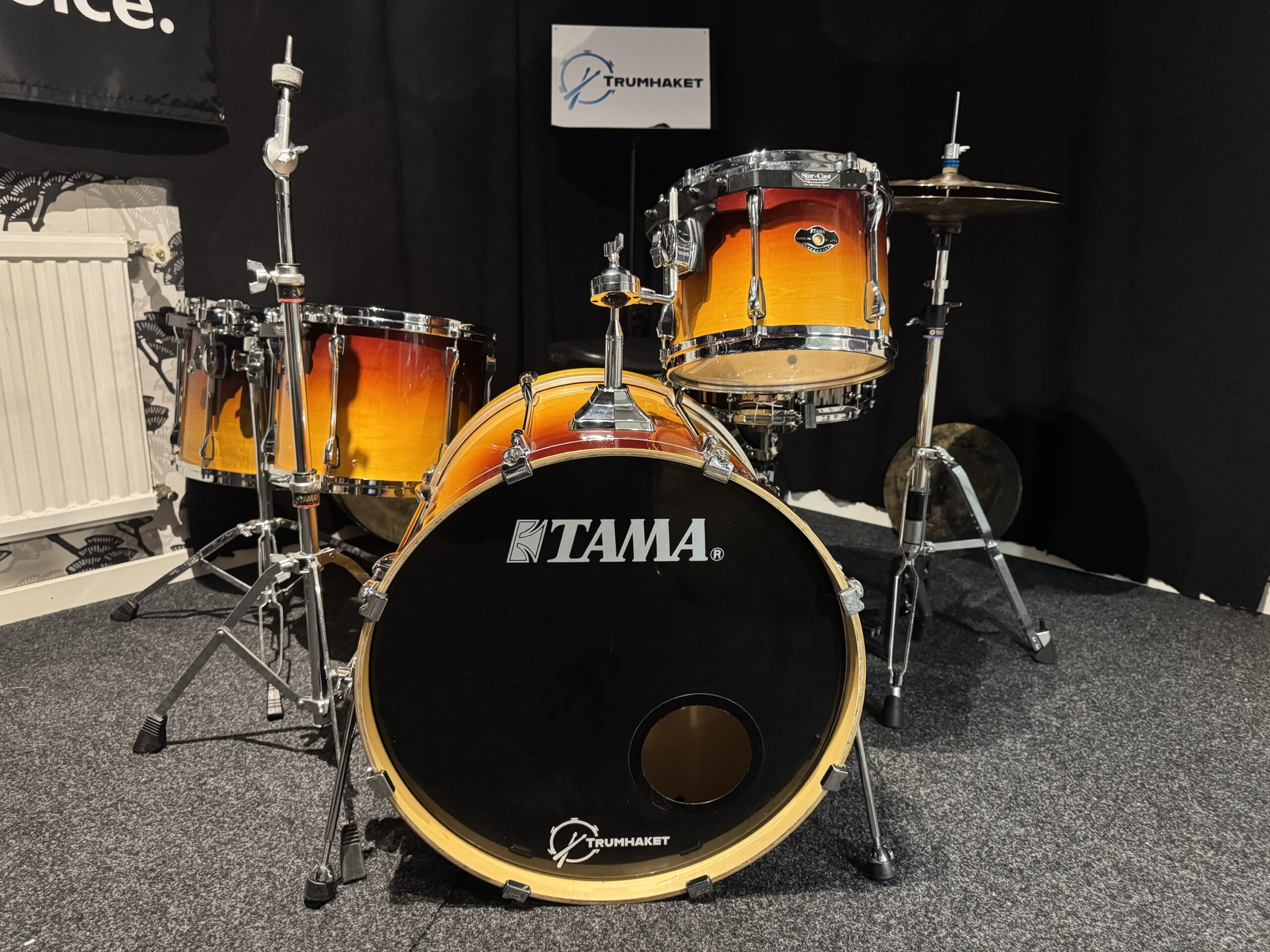 Tama Superstar Custom Amber Fade 12,14,16,22” 6490kr